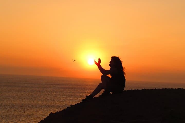 Paracas Golden Shadows Trek: Sunset Cliff Hike in Paracas National Reserve photo 3