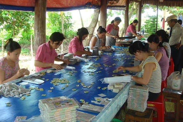 Mekong Delta day trip: My Tho & Ben Tre with BBQ lunch photo 2