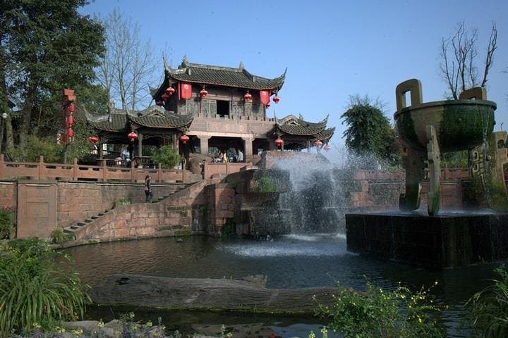 Leshan Giant Buddha & Huanglongxi Ancient Town Day Trip from Chengdu photo 4
