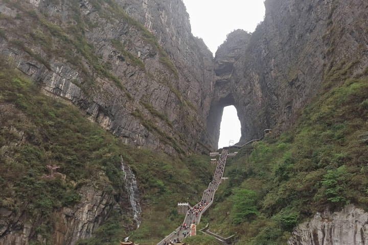 8-Day Guilin to Zhangjiajie: Karst Rivers, Rice Terraces & Tianmen Mountain photo 6