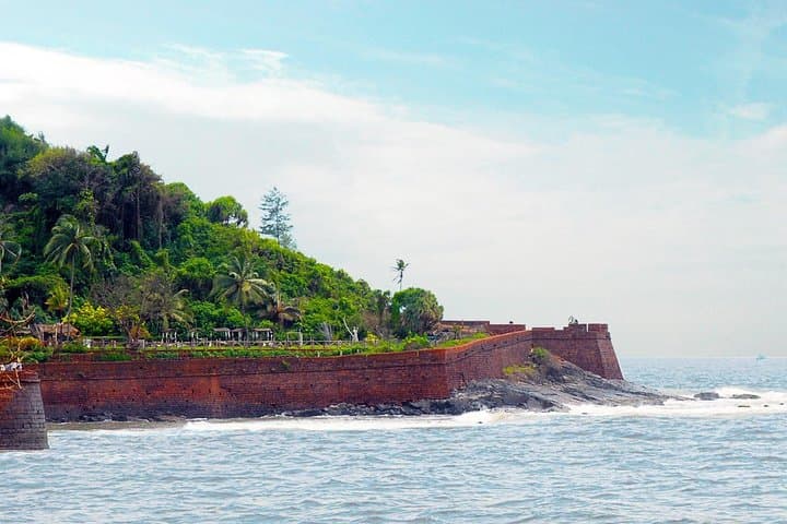 North Goa Beaches, Fort Aguada & Dolphin-Spotting Day Tour photo 2