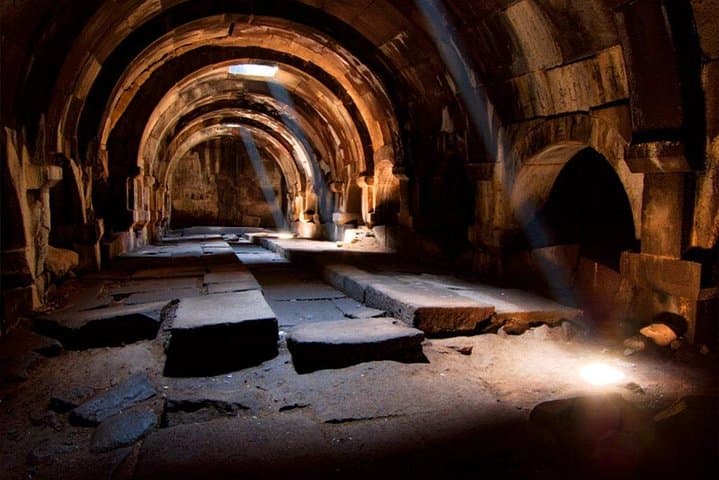 Sevan, Vayots Dzor & Khor Virap: Private Round-Trip from Yerevan
