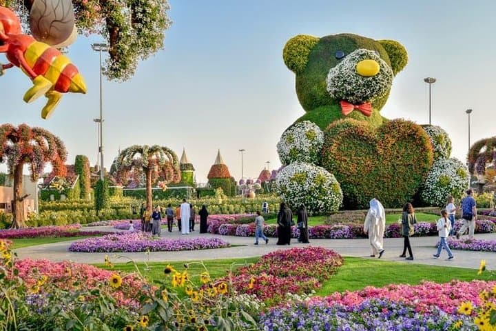 Private Dubai Miracle Garden Tour with Round-Trip Transfers photo 6
