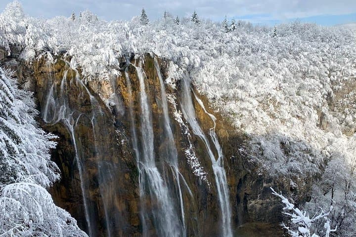 Full-Day Plitvice Lakes National Park Tour: Waterfalls, Boat Ride & Guided Trails photo 4