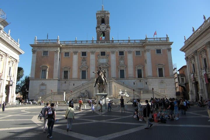 Rome E-Bike Sunrise & Sunset Tour — Campidoglio Views, Colosseum & Vatican Lights photo 4