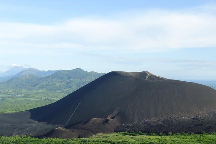 Cerro Negro Volcano Boarding: High-Speed Sand Descent from León, Nicaragua photo 5