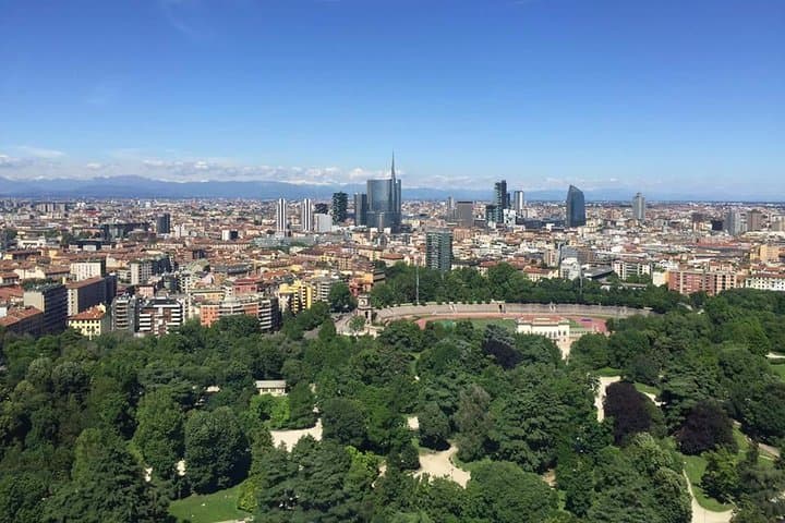 Parco Sempione & Torre Branca: Milan Park Walk with Panoramic Aperitif photo 3