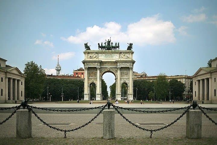 Parco Sempione & Torre Branca: Milan Park Walk with Panoramic Aperitif photo 5