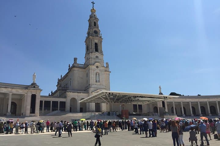 7-Day Private Portugal Tour: Lisbon, Sintra, Fátima, Évora & Porto photo 3
