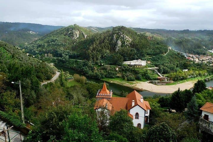 Serra da Estrela Full-Day Private Tour from Lisbon — Torre, Sabugueiro & Cheese photo 5