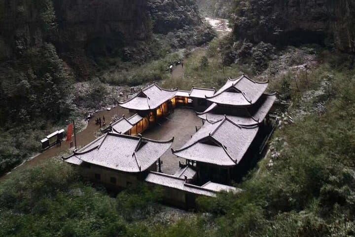 2-Day Wulong Karst Private Tour — Three Natural Bridges, Furong Cave & Longshuixia