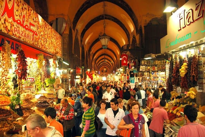 Bosphorus Cruise and Dolmabahçe Palace: Two-Continent Istanbul Day Tour photo 4