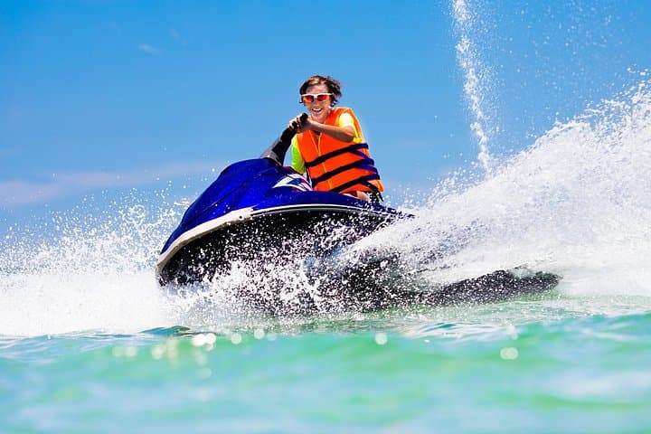 Jet Ski Dubai: Burj Khalifa & Burj Al Arab Coastal Ride with Fresh Juice photo 1