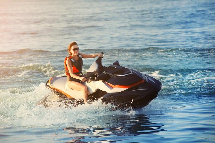 Jet Ski Dubai: Burj Khalifa & Burj Al Arab Coastal Ride with Fresh Juice photo 2