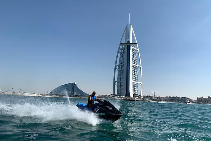 Jet Ski Dubai: Burj Khalifa & Burj Al Arab Coastal Ride with Fresh Juice photo 4