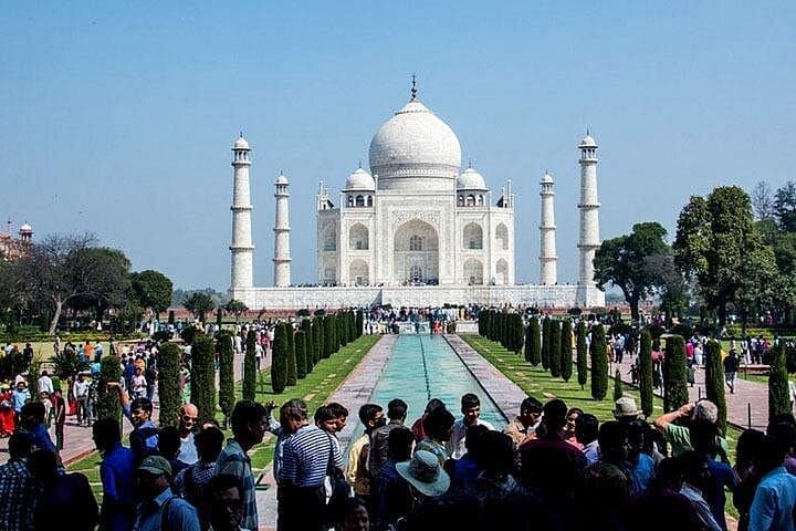Taj Mahal Day Trip from Delhi by Gatimaan Express: Fast Train to Agra photo 3