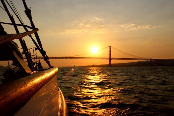 Lisbon Vintage Sailboat Cruise on the Tagus: Daylight & Sunset Views to Belém photo 3