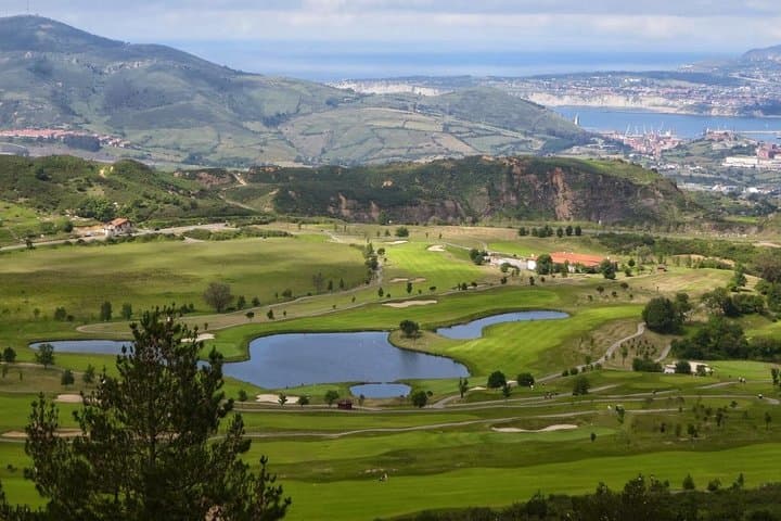 3-Day Bilbao Golf Experience: Play Premium Basque Courses and Explore Iconic Bilbao