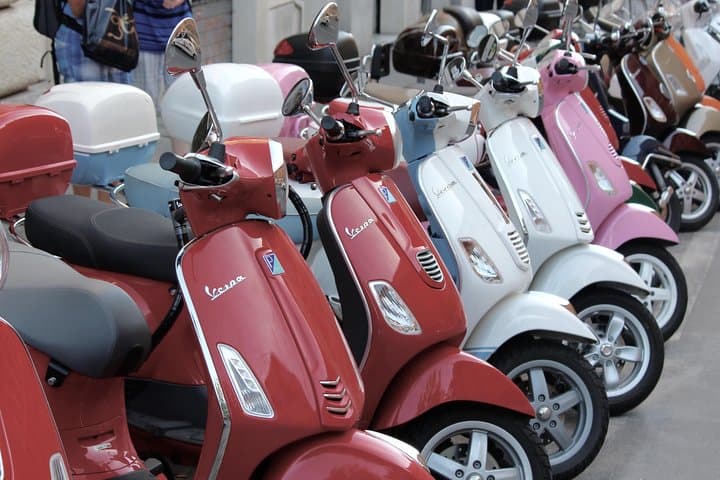 Ride a Vespa Through Rome: 3-Hour Self-Drive or Driver-Led Scooter Tour photo 5