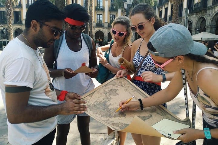 Offline Barcelona Treasure Hunt: Explorer Route Through the Gothic Quarter photo 4