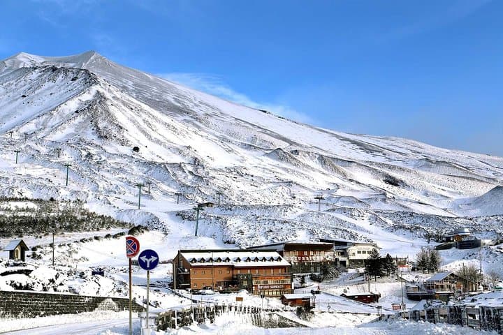 Mount Etna Sapienza Volcano Tour from Syracuse: Day Trip to Craters and Taormina photo 2