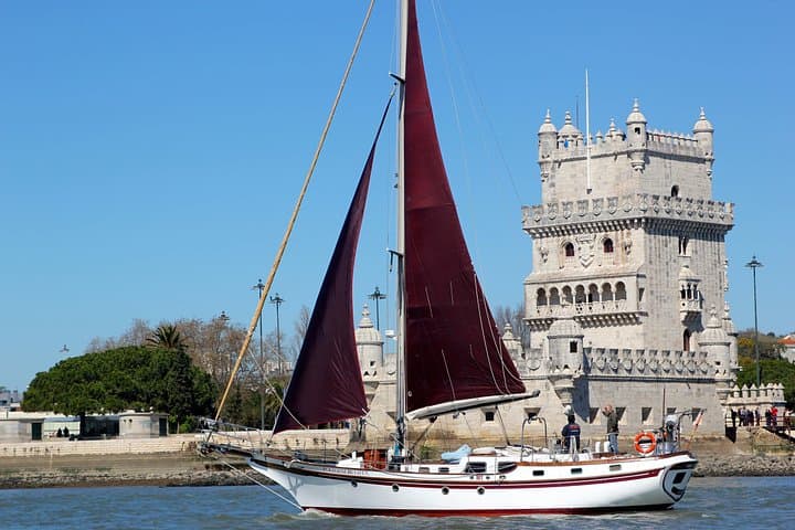 Private Vintage Sailboat Tour on the Tagus River — Lisbon Panorama, Wine & Petiscos photo 2