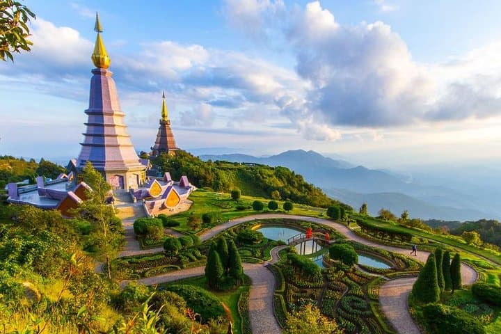 Doi Inthanon National Park Full-Day Small-Group Tour from Chiang Mai