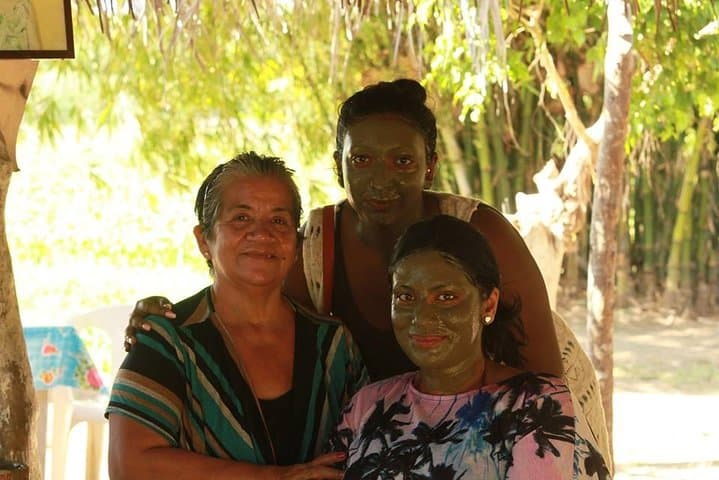 Acapulco Lagoon Adventure: Turtle Release, Jungle Boat Ride & Cliff Divers photo 6