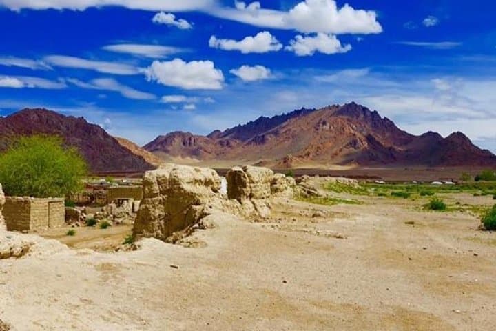 7-Day Great Gobi Tour: Nomads, Singing Dunes & Flaming Cliffs photo 3
