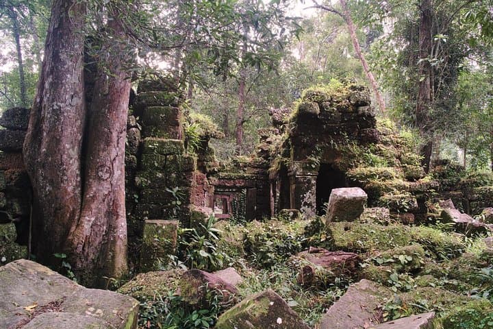 Phnom Kulen & Kompong Khleang Day Trip — Waterfall Swim, Reclining Buddha, Stilt Village photo 5