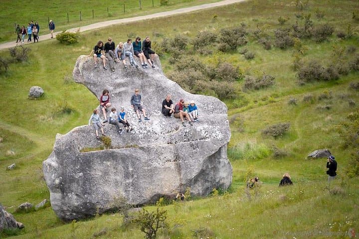 Castle Hill and Arthur's Pass Day Tour from Christchurch — Castle Boulders, LOTR Sites & Punchbowl Falls