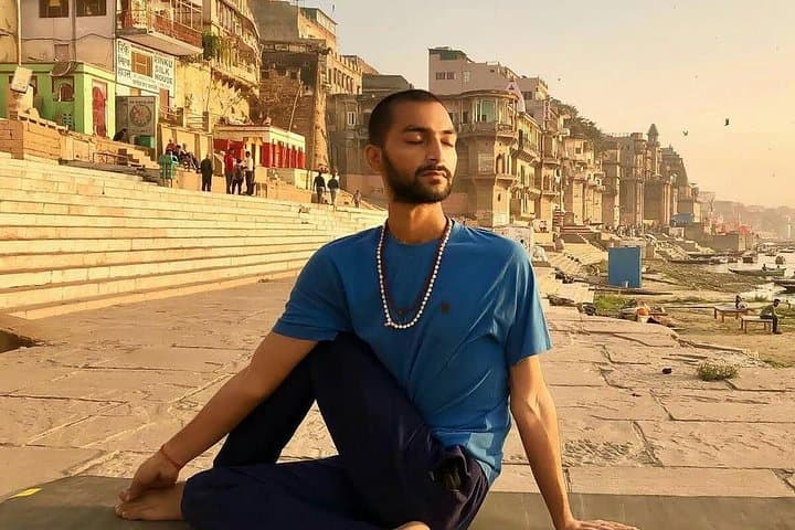 Online Yoga Class with Ayush — Varanasi Guided Sessions for Beginners & Advanced photo 2