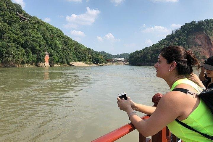Leshan Giant Buddha and Huanglongxi Ancient Town Private Tour from Chengdu photo 5