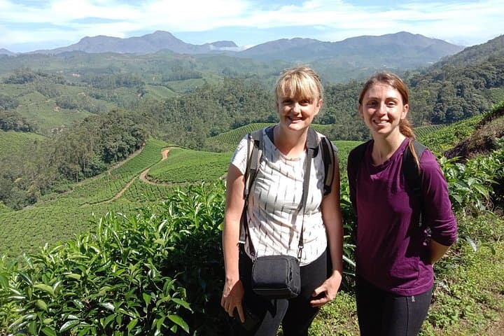 Munnar Tea Garden Trekking: Afternoon Walks, Early Man Cave & Tea-Plantation Views photo 4