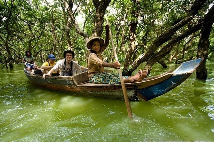 Private Kampong Phluk Boat Tour from Siem Reap — Tonle Sap Floating Village Experience photo 5
