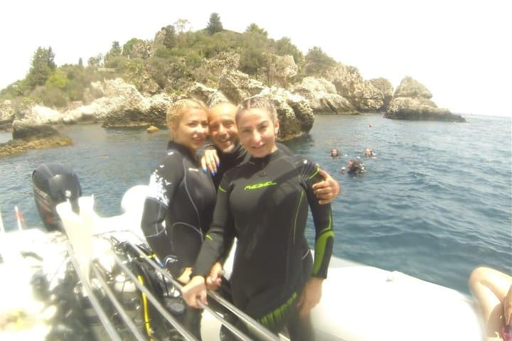 Discover Scuba Diving in Sicily: Introductory 12m Open Water Experience photo 6