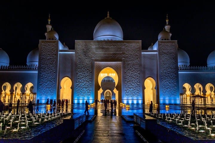 Abu Dhabi Day Tour: Sheikh Zayed Grand Mosque to Louvre Abu Dhabi photo 2