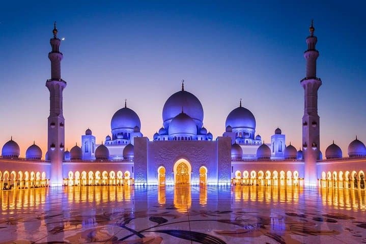 Abu Dhabi Day Tour: Sheikh Zayed Grand Mosque to Louvre Abu Dhabi