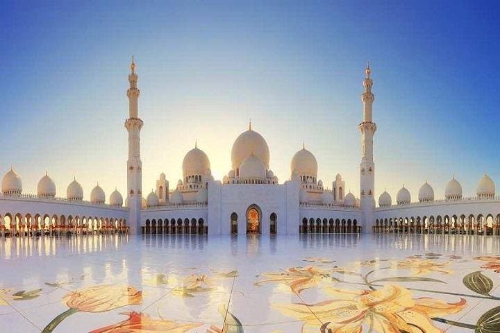 Abu Dhabi Full-Day Sightseeing from Dubai: Sheikh Zayed, Qasr Al Watan & Louvre