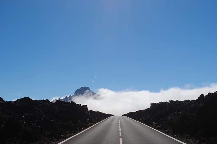 Teide Night Astronomy Tour: Stargaze at Mount Teide with Dinner and Telescopes photo 4