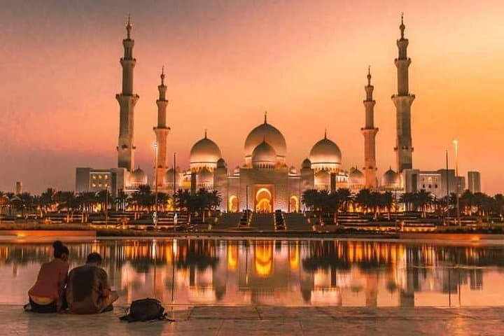 Abu Dhabi Day Tour: Sheikh Zayed Grand Mosque to Louvre Abu Dhabi photo 3