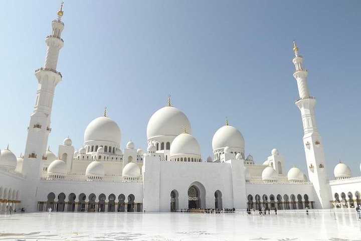 Abu Dhabi Day Tour: Sheikh Zayed Grand Mosque to Louvre Abu Dhabi photo 5
