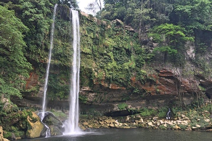 Palenque & Misol Ha Waterfall Tour — Ruins, Jungle Swim and Don Many Feast photo 3