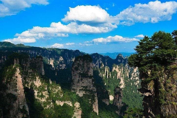 Off-the-Beaten-Track: 1-Day Zhangjiajie South Gate Tour to Yangjiajie & Heavenly Farm photo 4