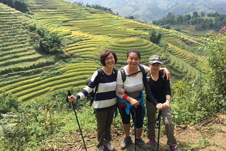 Sapa Budget Trek: 2-Day Homestay & Rice Terrace Hike from Hanoi
