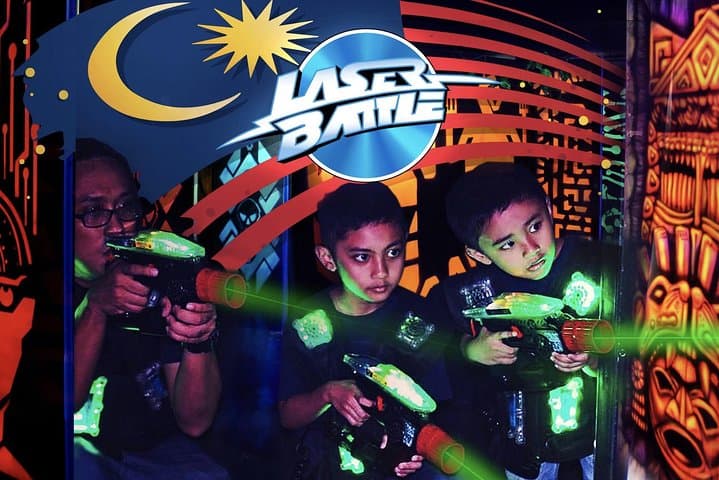 Family Day Tour from Johor to Singapore: Laser Tag, Eco Farm & Kids Go-Kart