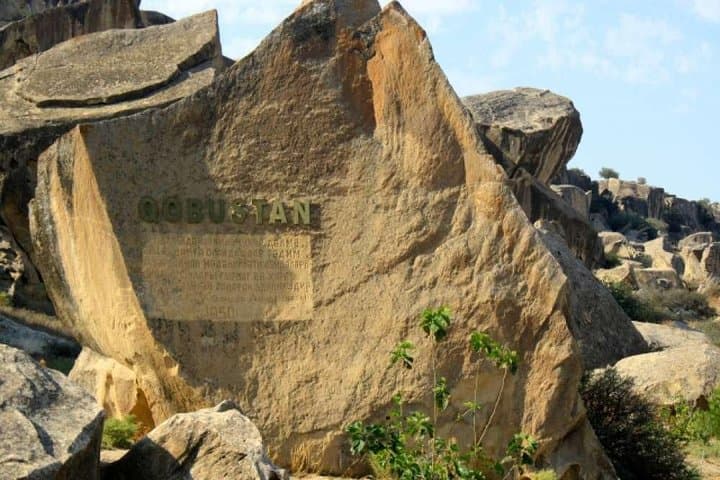 Absheron & Gobustan Day Tour: Mud Volcanoes, Ateshgah Fire Temple & Yanar Dag