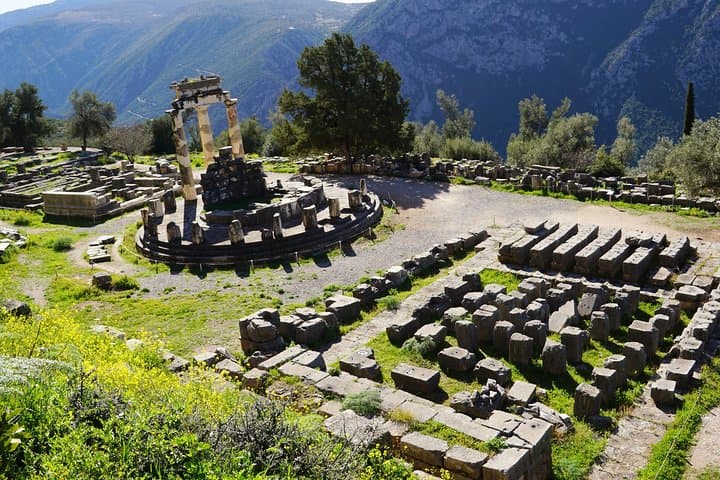 4-Day Private Tour: Delphi, Meteora, Vergina & Dion — Ancient Greece Highlights