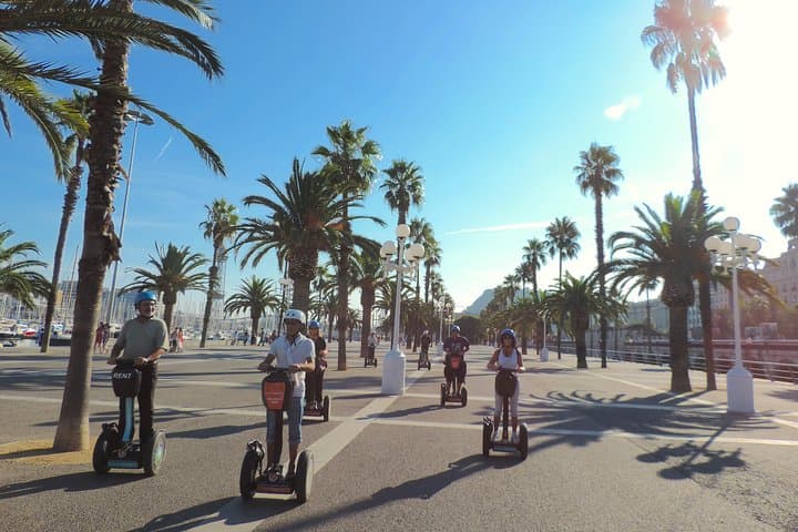 Classic Barcelona Segway Tour: Gothic Quarter to Barceloneta Beaches photo 2