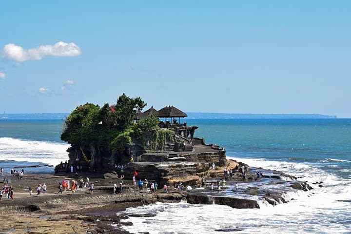 Ubud to Tanah Lot: Full-Day Cultural Tour with Monkey Forest & Sunset photo 2